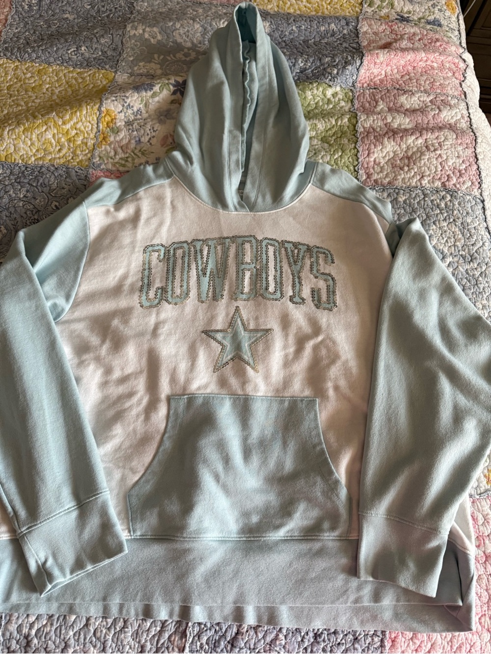 Dallas Cowboys with Hooded Sweatshirt in Light Blue and White Size XXL NWOT